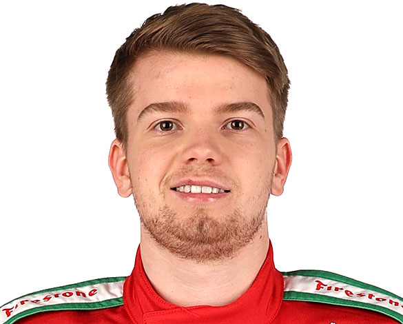 Robert Shwartzman headshot